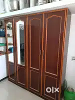 4door bero double mirror door and wooden King size bed