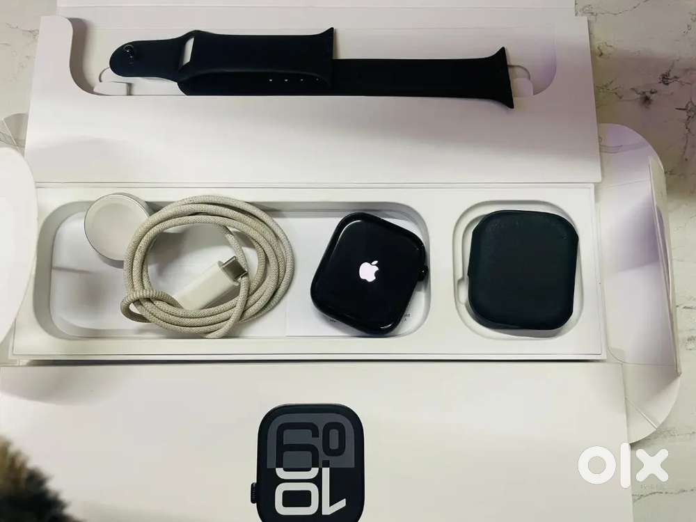 APPLE WATCH SERIES 10 SIZE 46MM ONLY GPS WITH ALL ACCESSORIES