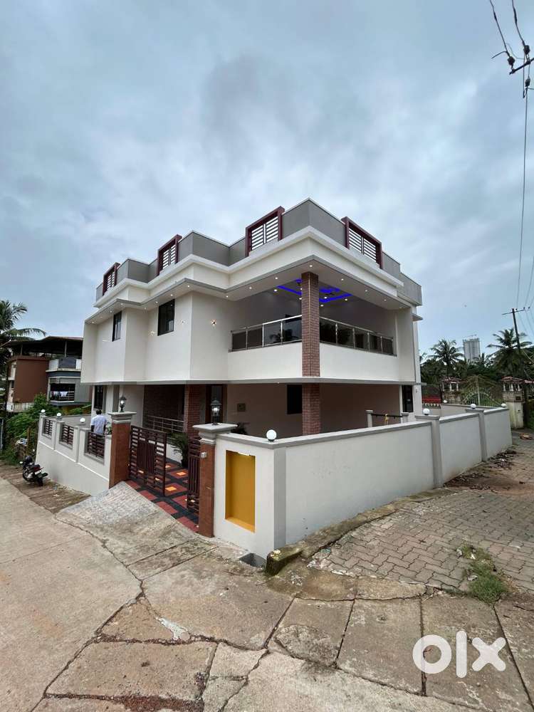New 6 BHK Villa in Nantoor.