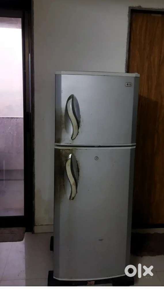 Selling my fridge