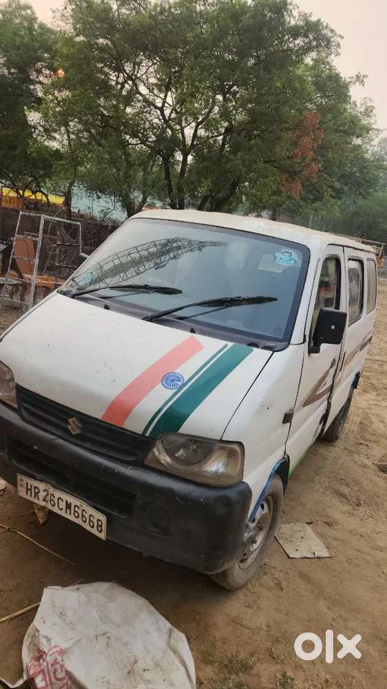 Maruti Eeco 2015 company green CNG double cylinder 190000 Km Driven