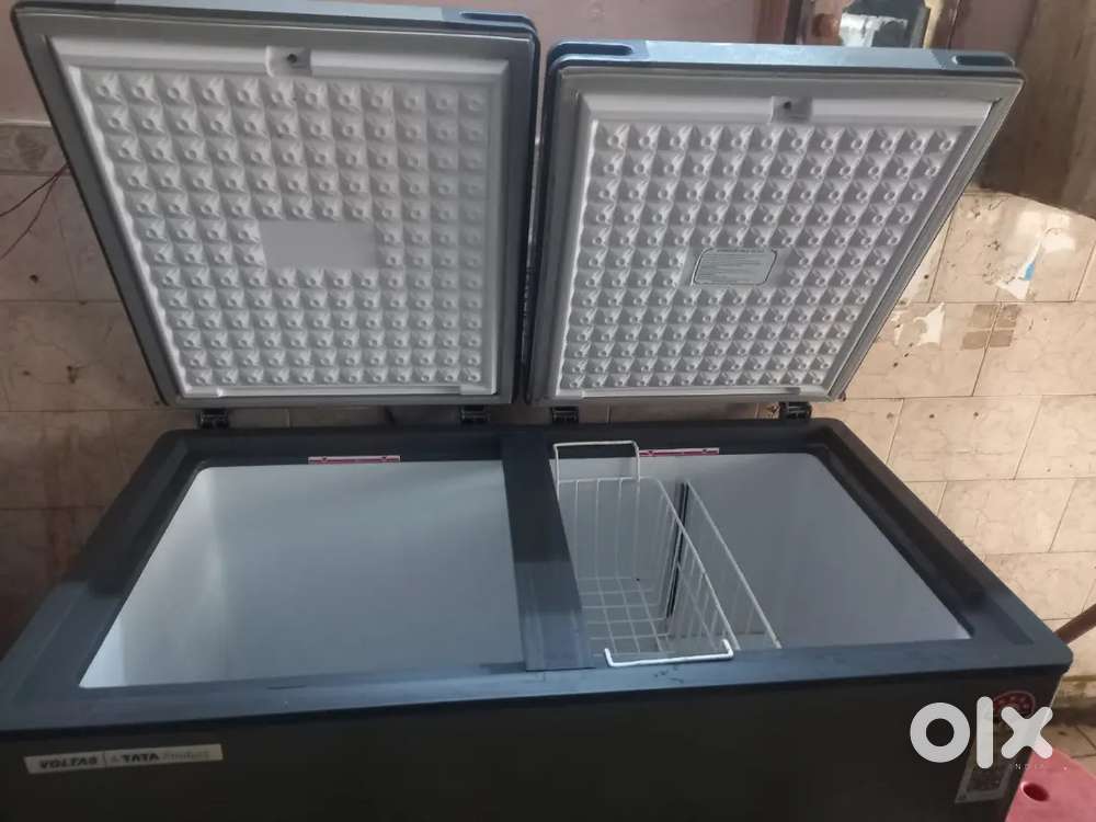 VOLTAS Deep Freezer only 6 months old . Still in guarantee period
