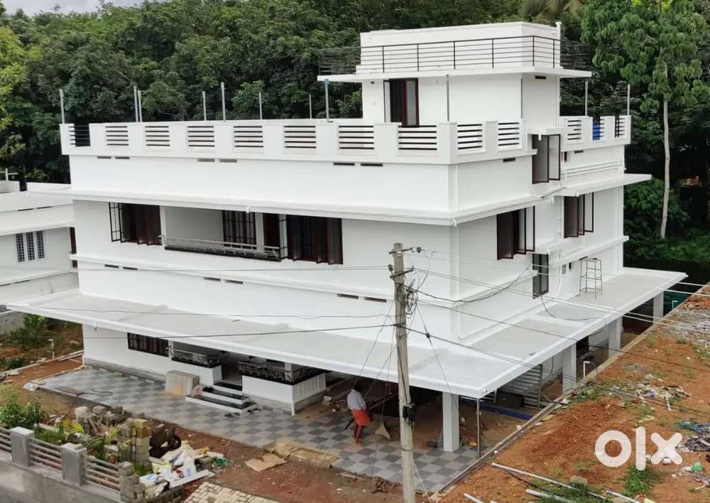 4200sqft 4 BHK House 13 cent for sale in Mulanthuruthy Ernakulam