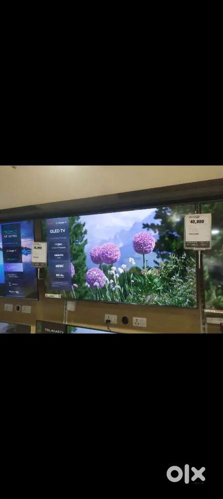 TCL QLED TV untouched newly