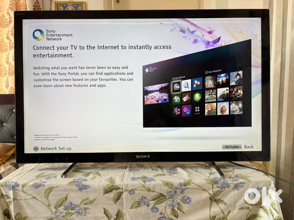 40-inch Full HD LED TV with the following features:f