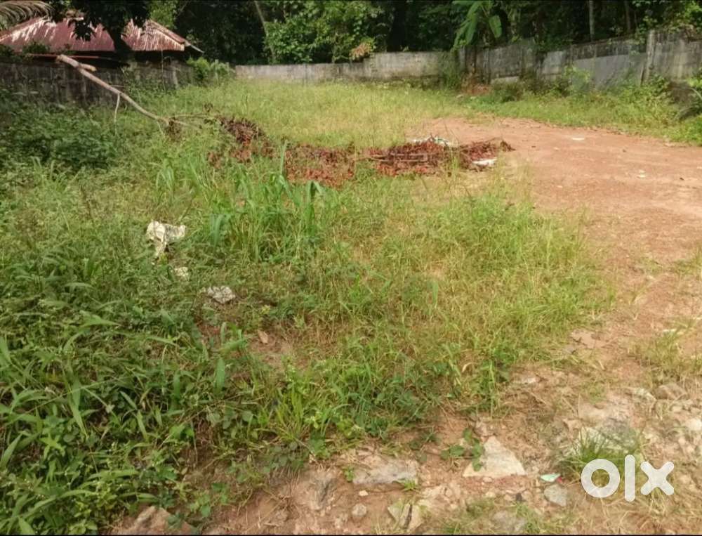 Plot for sale (7 cent)