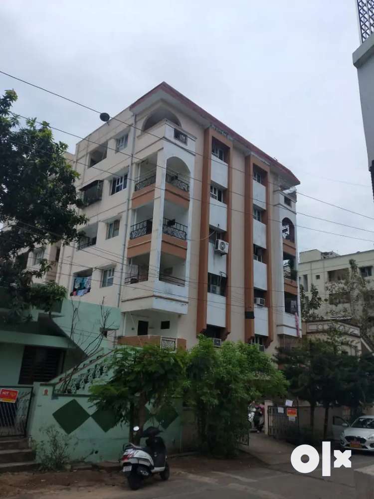 Flat for Sale at Prime Area Marripalem VUDA Lyt, NAD (Airport 3KM)