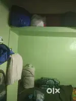 1 single room 110 Sq ft only 4.5. Lacks