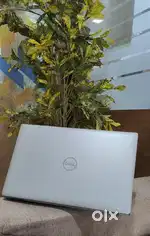 DELL LATITUDE E5520  i7 11TH SLIM LAPTOP LIKE NEW