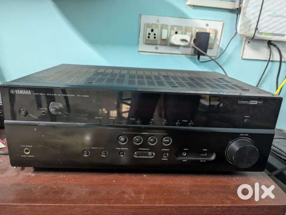 Yamaha RXV485 AV receiver