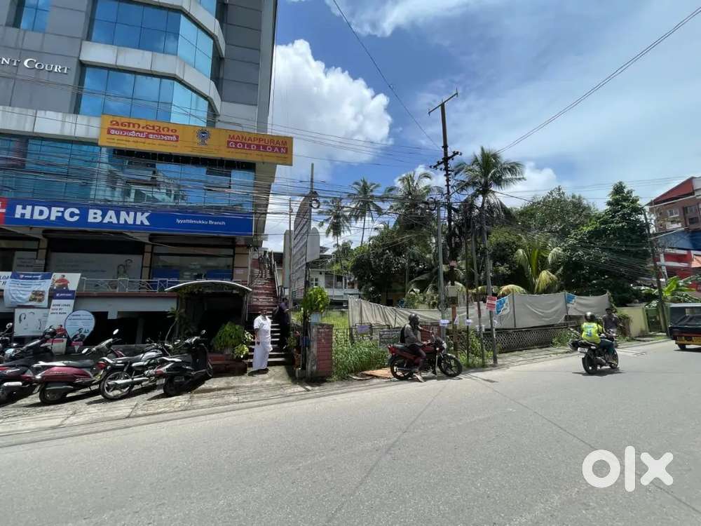 COMMERCIAL PLOT FOR SALE FACING METRO THRIPUNITHURA
