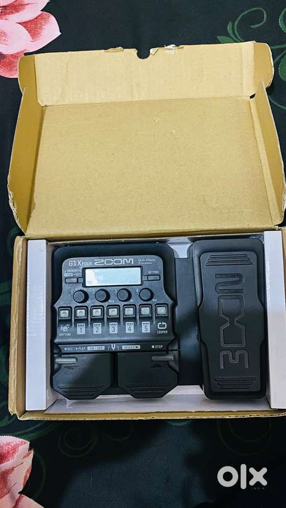 Zoom g1x four multi effect processor