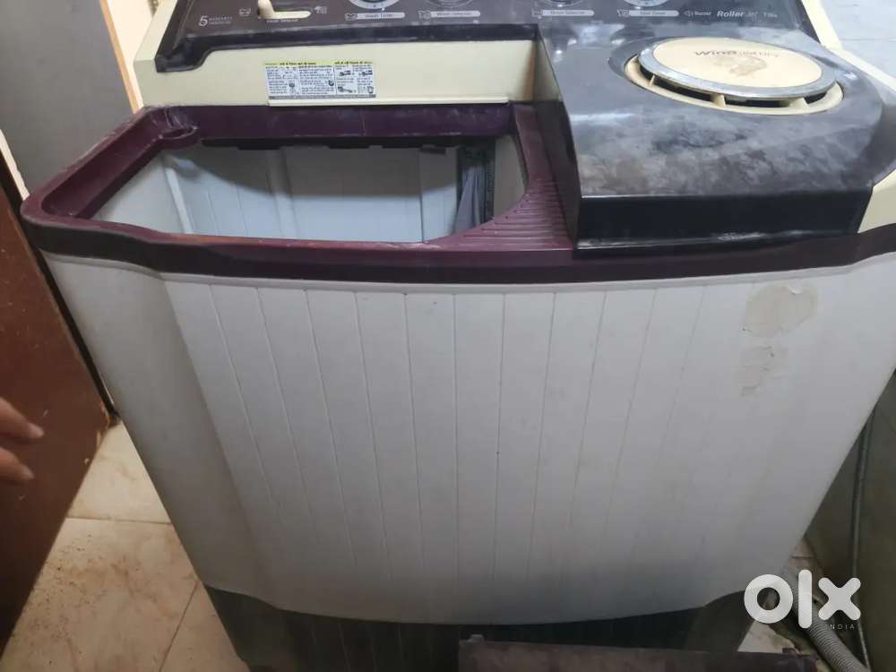 LG WASHING MACHINE 7 KG
