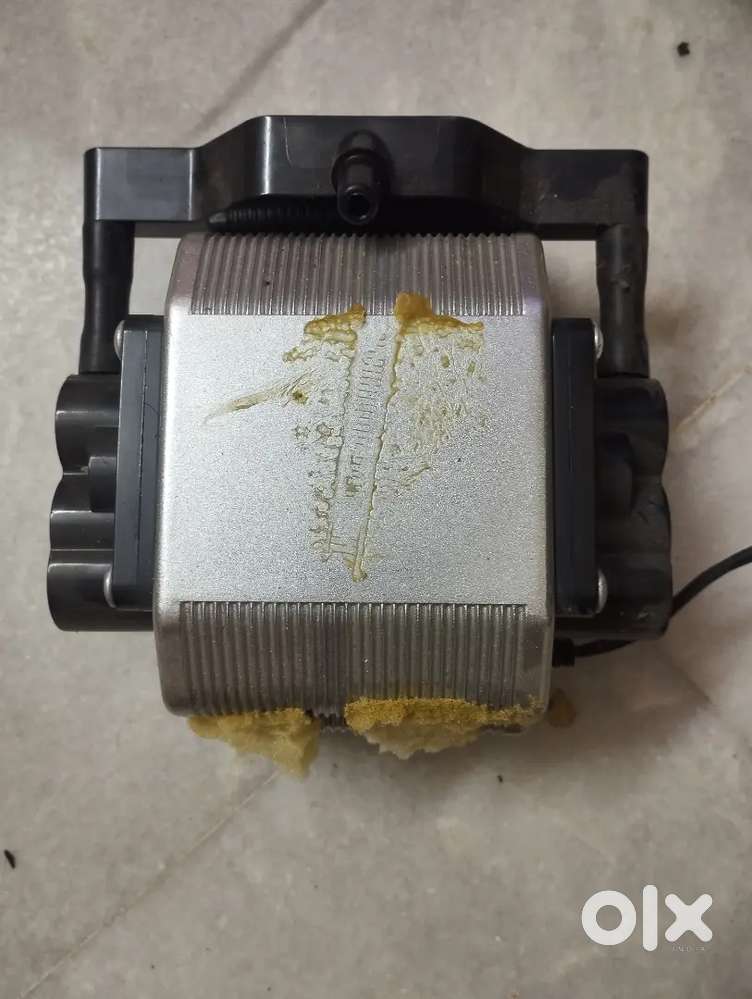 Diaphragm Air Pump / Compressor for Massager or Aquariumt