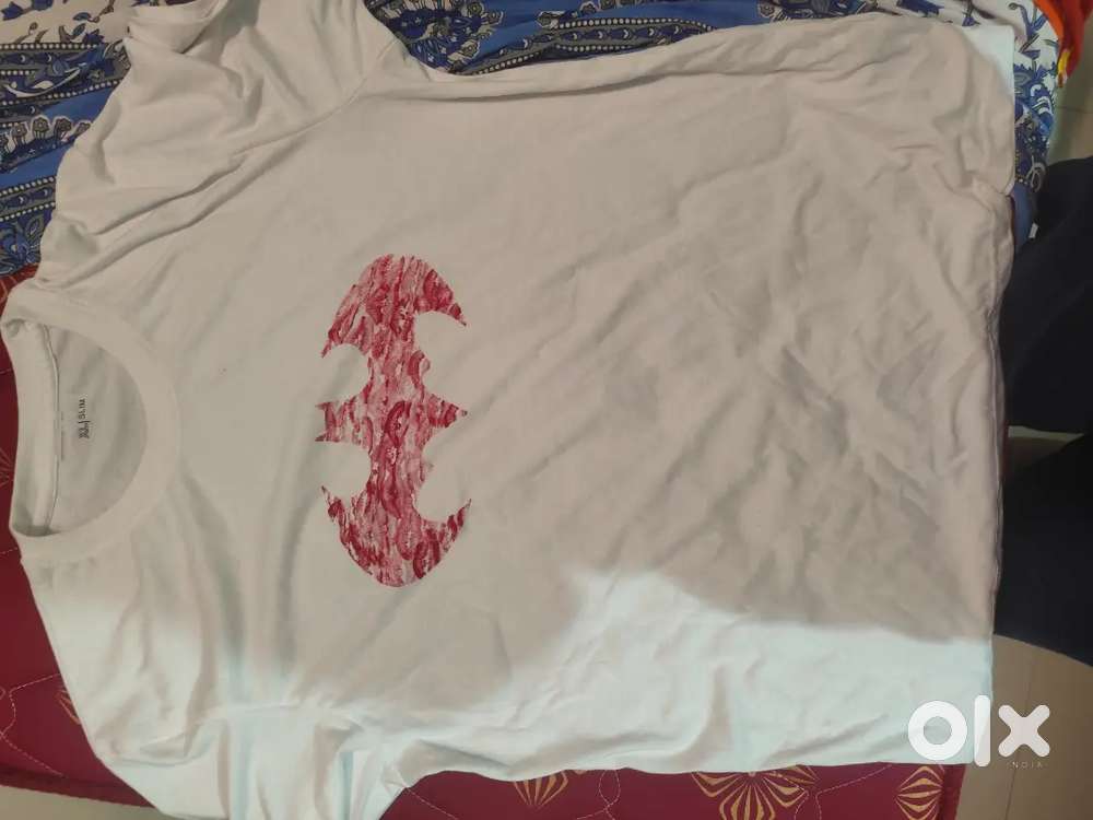 Brand new Batman Kiss Handmade T-shirt, Original Max(size-XL)
