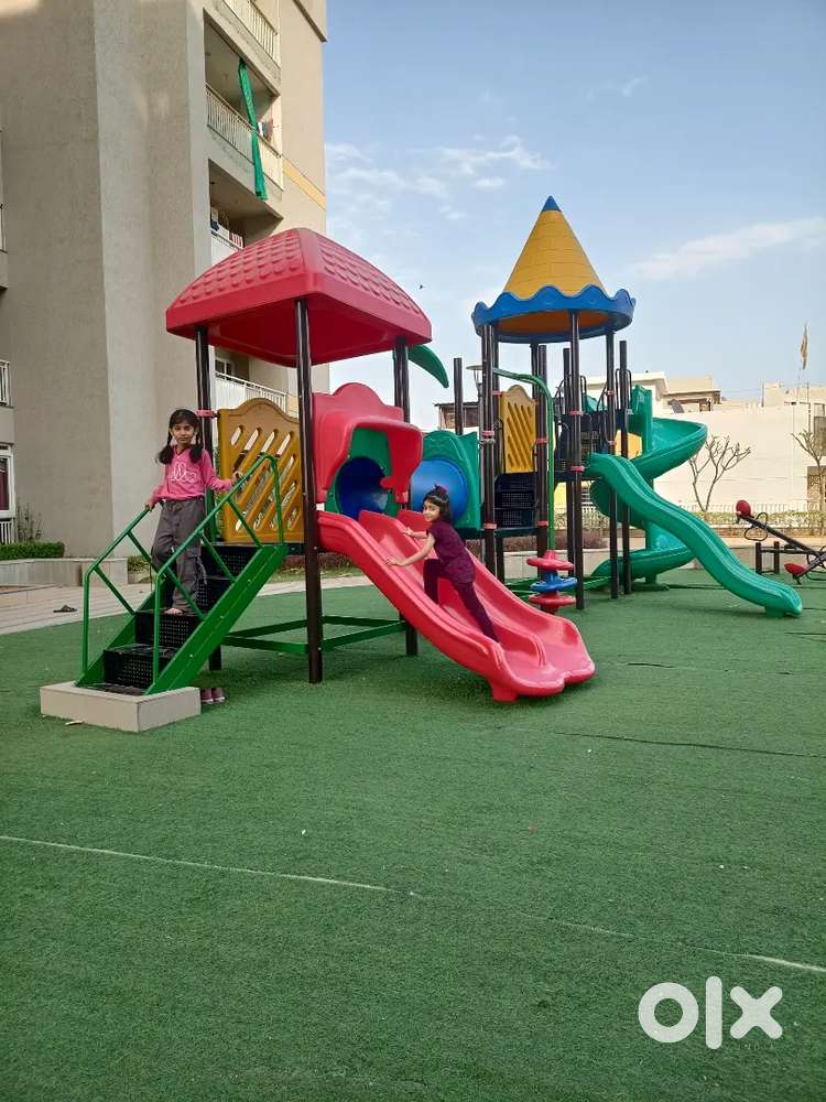 डबरा रायरू बायपास रोड पर बड़ागांव ग्वालियर में नया फ्लैट बेचना है।