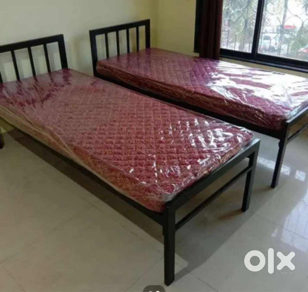 Library and hostel available for student.