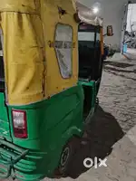 Bajaj maxima z cng auto