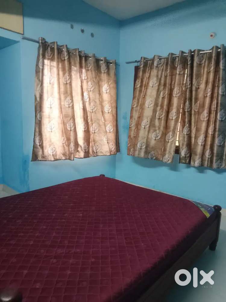 2 BHK SEMIFURNISHED GROUND FLOOR APARTMENT FAMILY PALARIVATTOM nr MAX-