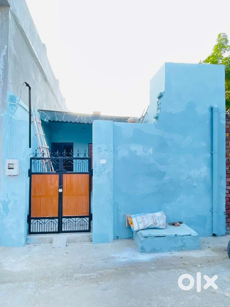 60gaj house for sale with Borewell facilitie,fiber shed,supply water