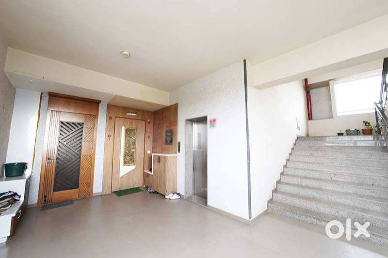 Aristo Crest	for sale in gota