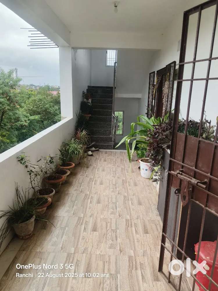 3BHK FLAT, 2 OCCUPIED 1 AVAILABLE FOR WORKING INDIVIDUALS WITH PARKING