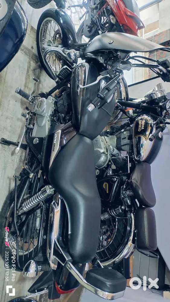 Bajaj avenger 2021 model