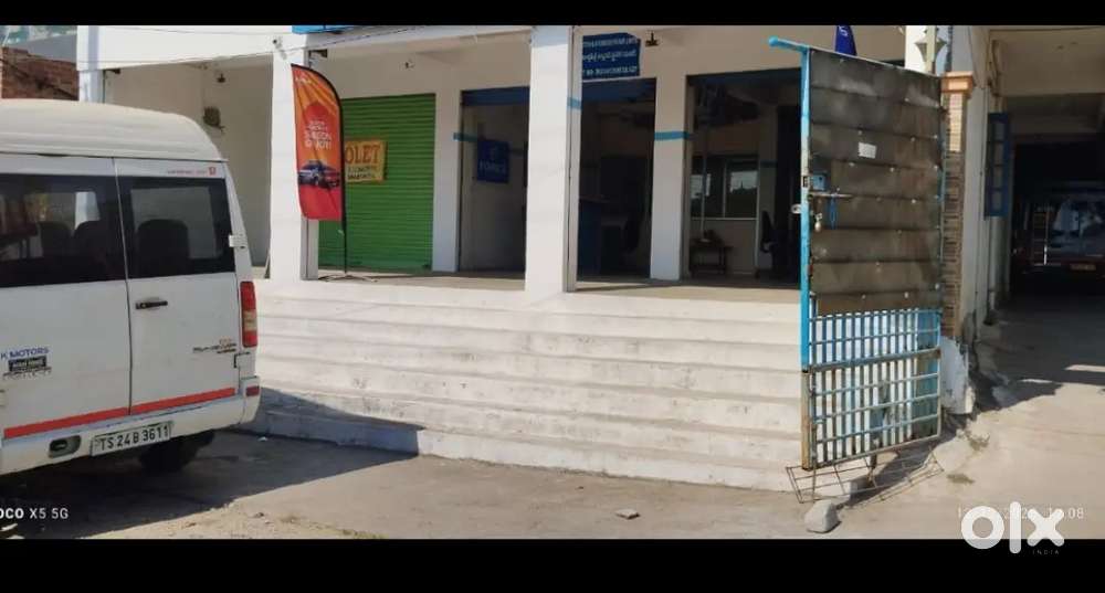 3500sqft open shed and 1012 sqft 3 shutters available for rent/lease