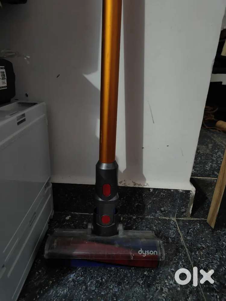 Dyson v8 for sale