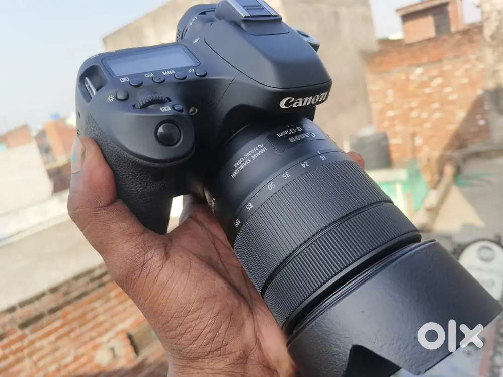 Canon 80D (18-135 Lence) brand new 1 year use