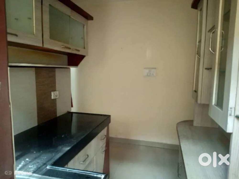 2bhk ground floor semi furnished flat
