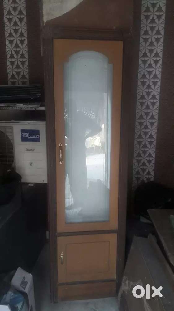 Wood almari
