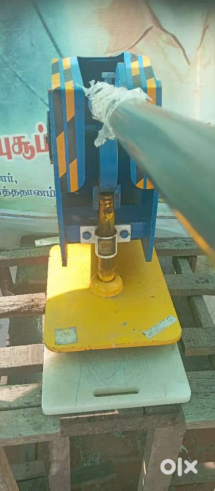 Sandal Rubber cutting machine
