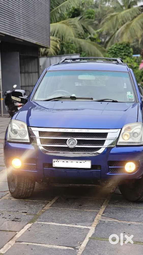 Force Motors Force One 2013 Diesel 72000 Km Driven