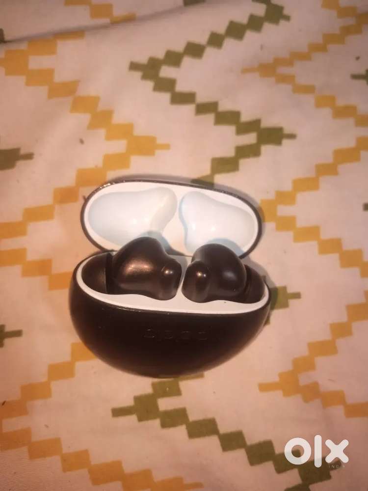 Oppo earbuds for sell
