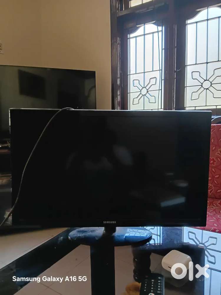 TV samsung  23 inches 2020model good working condition