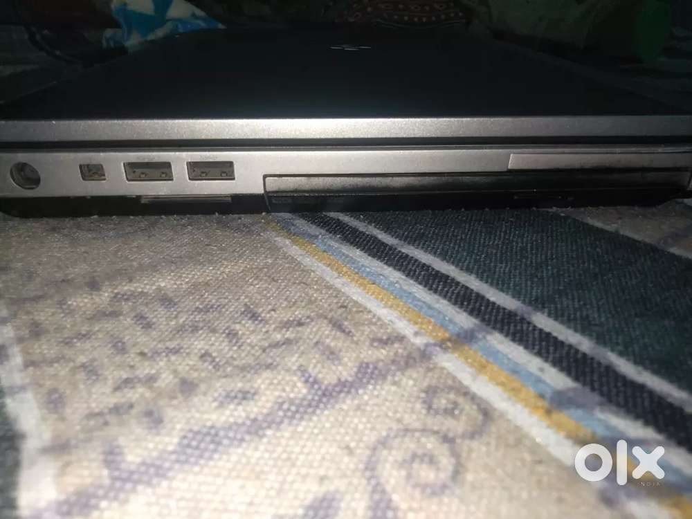 Hp elite book 8470p laptop  with windows 7