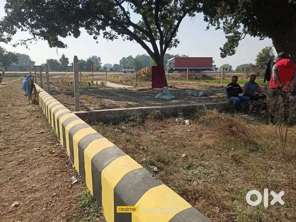पार्क फेसिंग पूर्व दिशा में 800sqft का प्लॉट अप्रूव्ड प्रोजेक्टमे