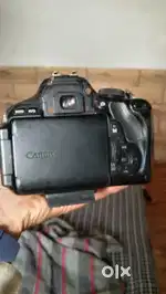 Canon 600d double lens 2 battry
