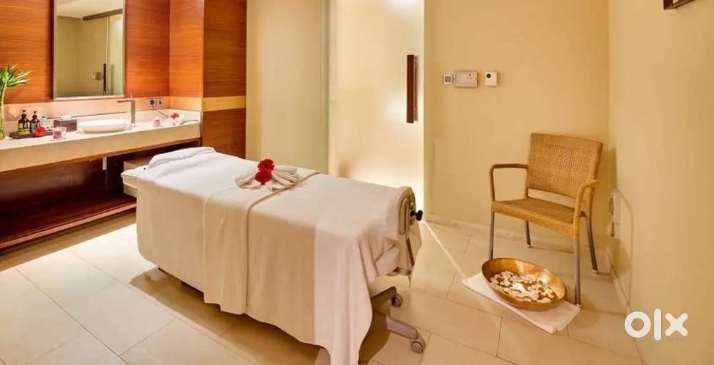 Hotel spa female therapists