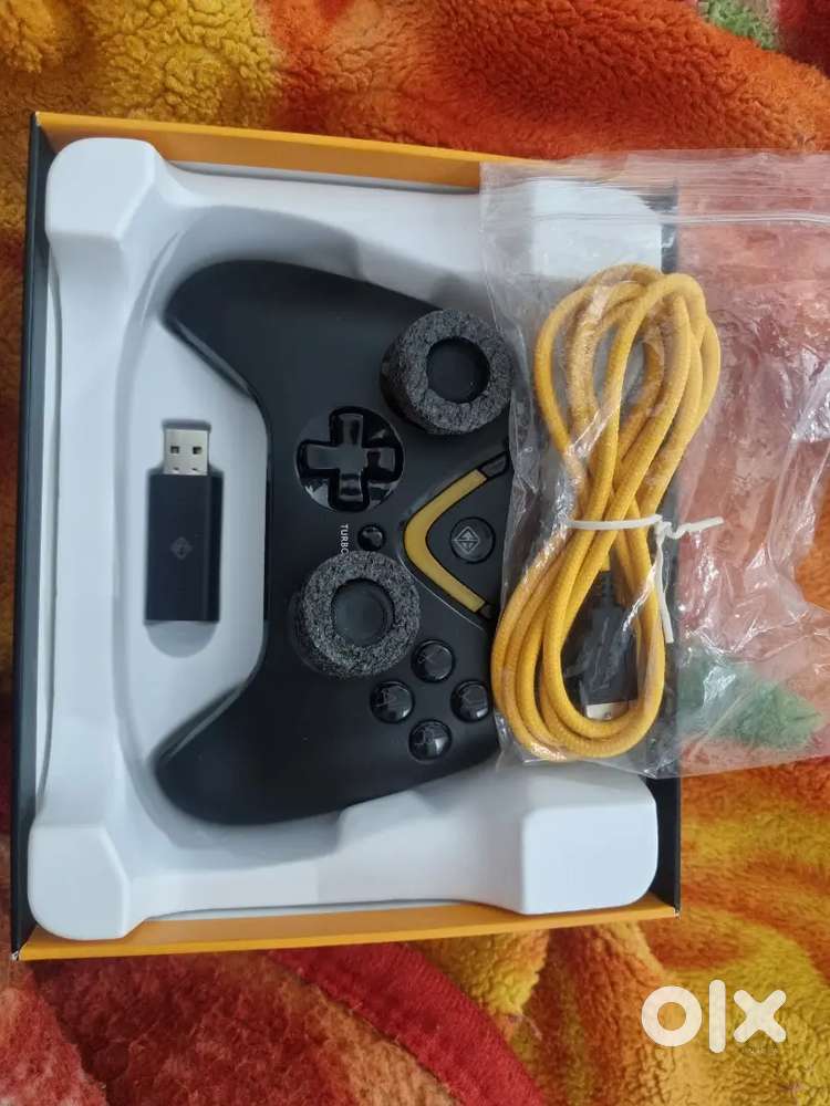 Gaming Controller (ARES PRO WIRELESS + BLUETOOTH + WIRED CONTROLLER)