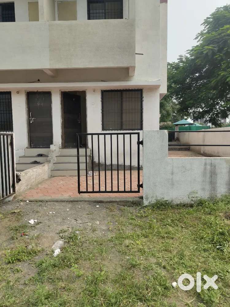 2 BHK row house on rent