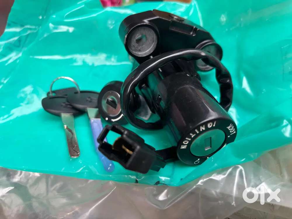 Pulsar 150/180/220 lockset available