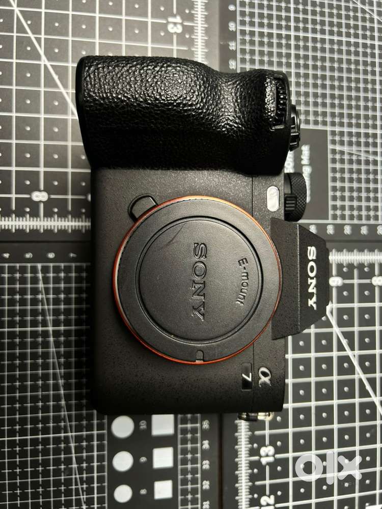 Sony A7IV Body Only (stunning condition)