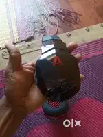 Boat BLOOTHUD headphones