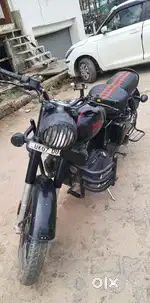 Classic 350 Brand new condition / Dual disc break