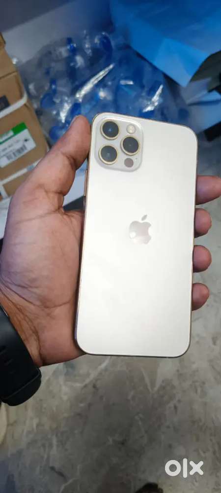 Smooth skin and original display 100% working battery backup 100%