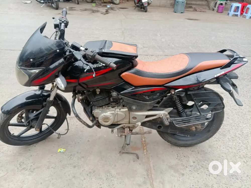 Bajaj pulsar150
