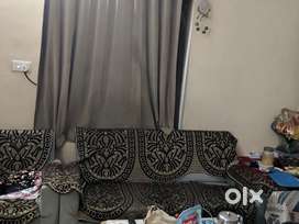 Sofa  3 sheeters plus 2 sheeter contact
