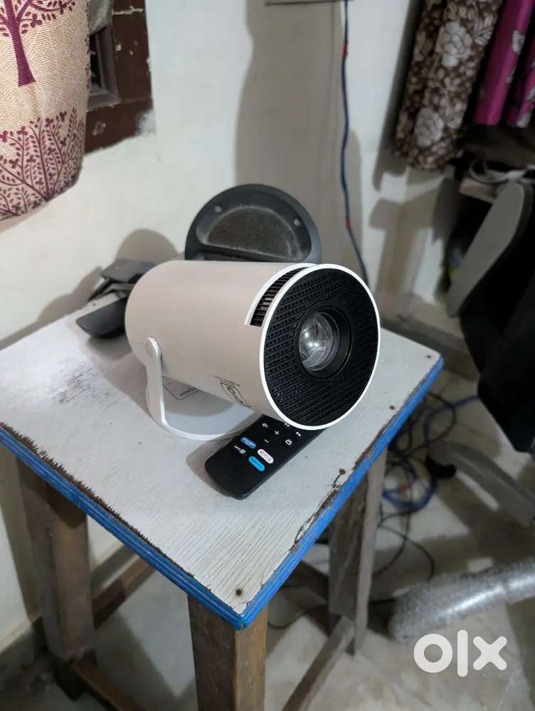 Projector native 720p